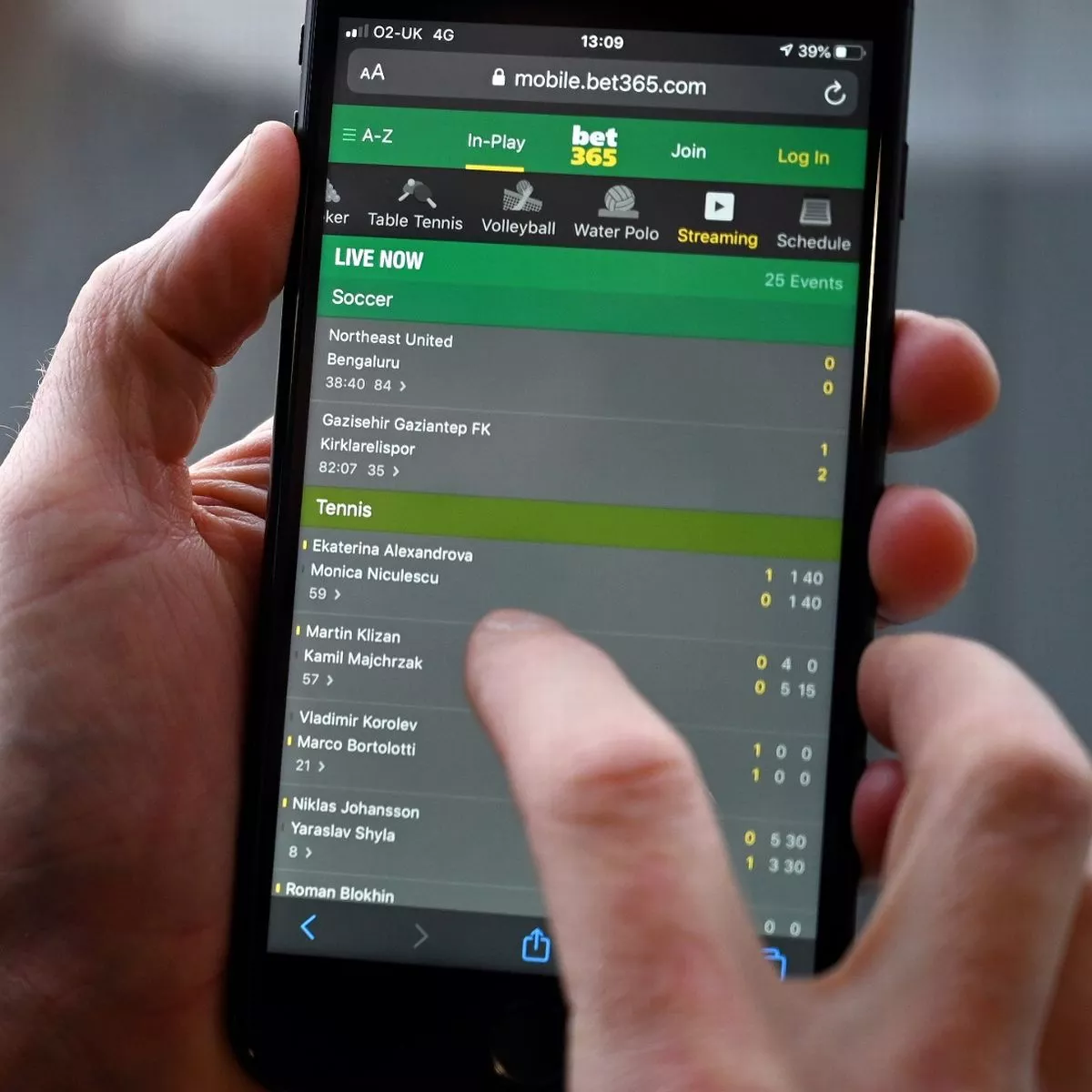 ufaboom เว็บคาสิโนออนไลน์ครบวงจร ฝากถอนทันใจ จ่ายเต็มทุกยอด